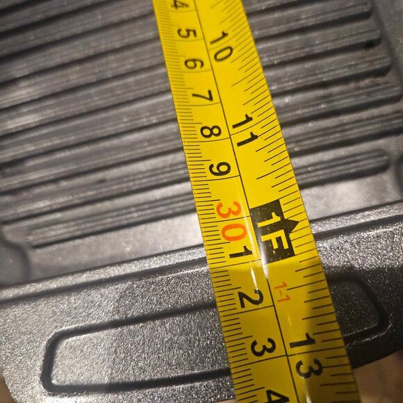 Maker Anodized Coated Casserole Dish 12"x9" with Lid - Picture 4 of 5